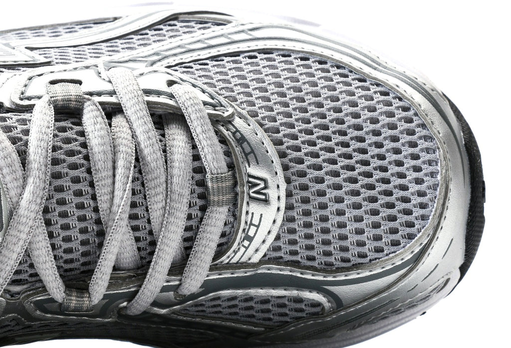 New Balance 740 Silver Metallic