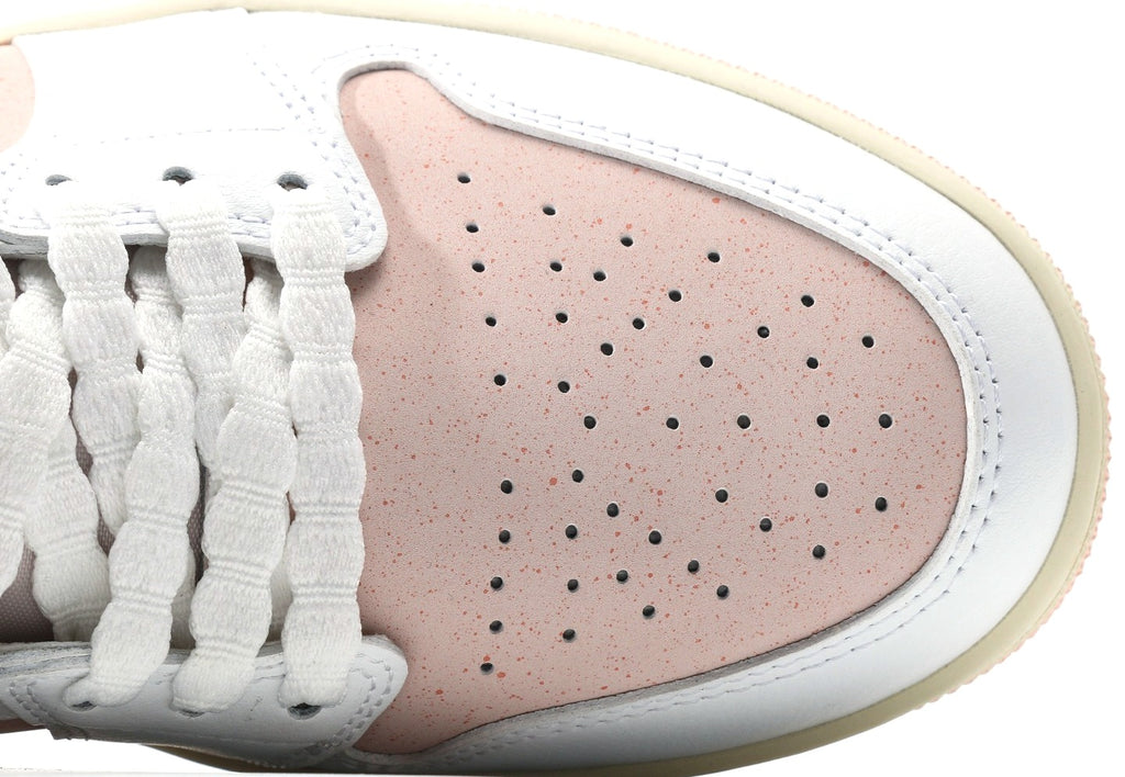 Air Jordan 1 Low "Strawberry Milkshake"