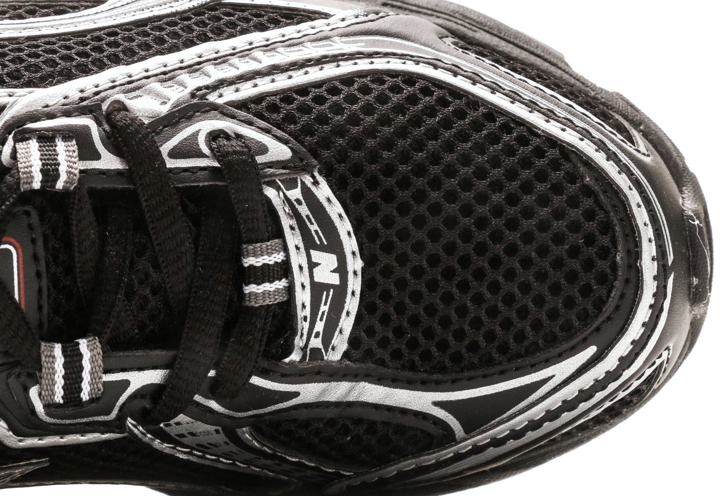 New Balance 740 "Black Silver"