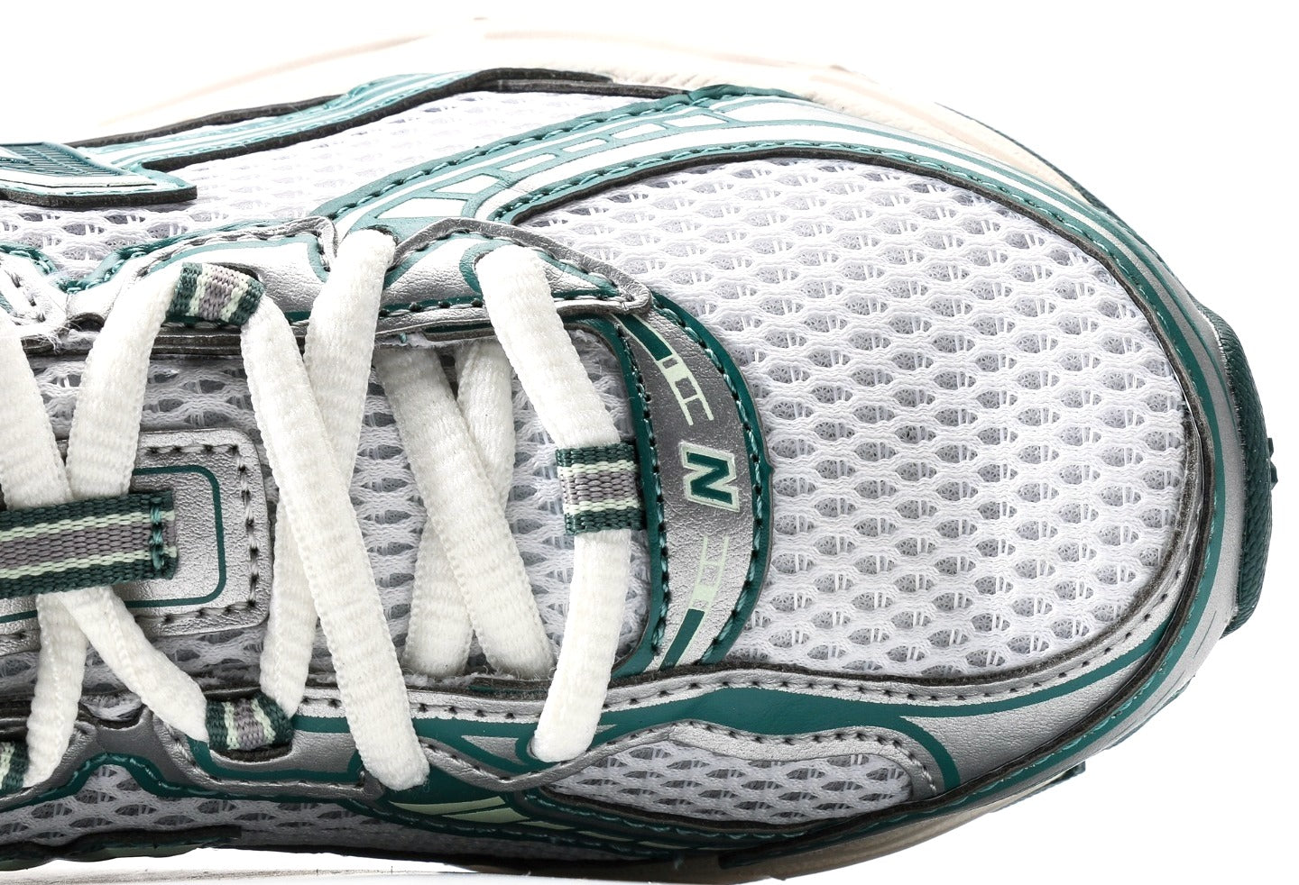 New Balance 740 White Marsh Green