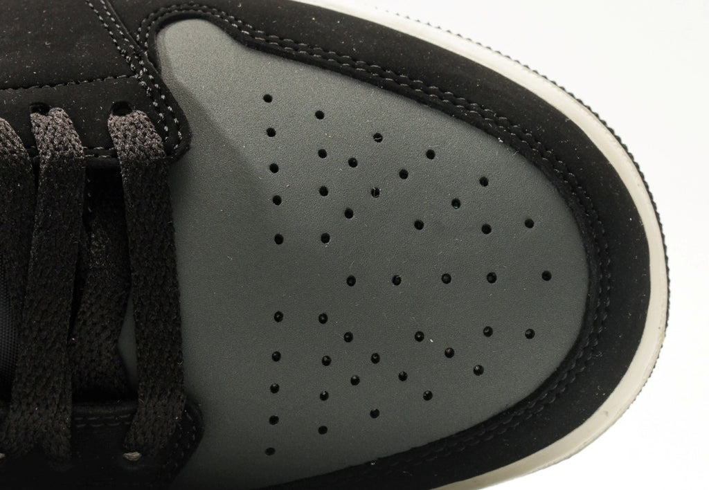 Air Jordan 1 Low SE "Black Iced Carmine"