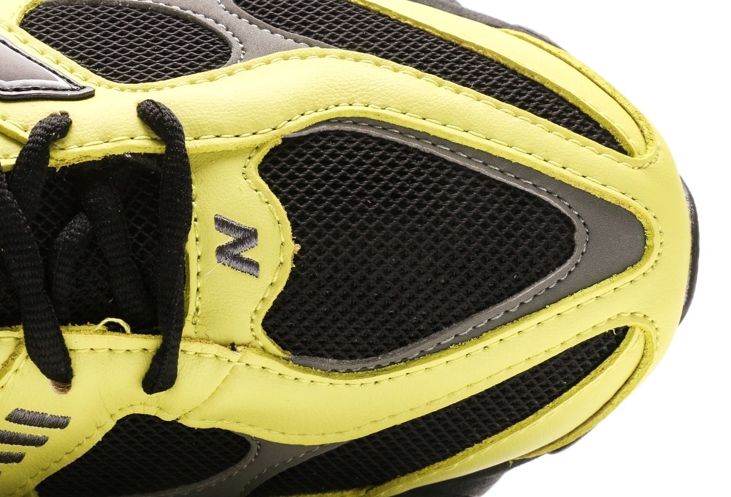 New Balance 9060 Tea Tree