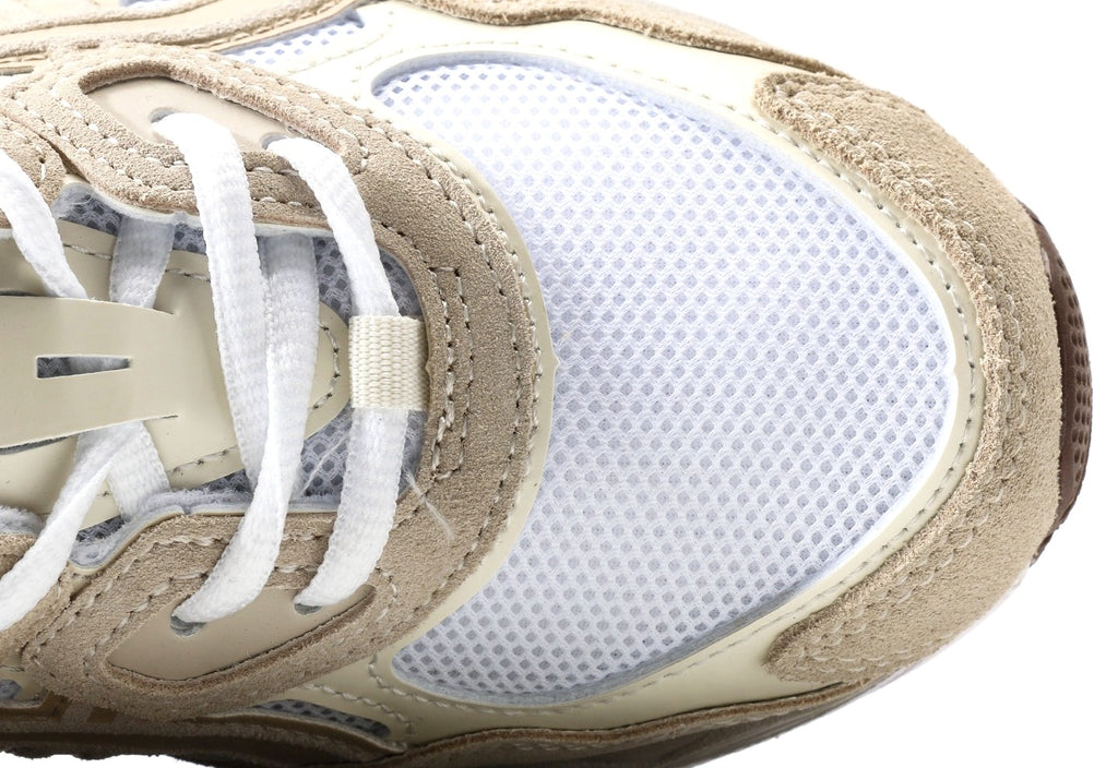 Gel-NYC "White Feather Grey"