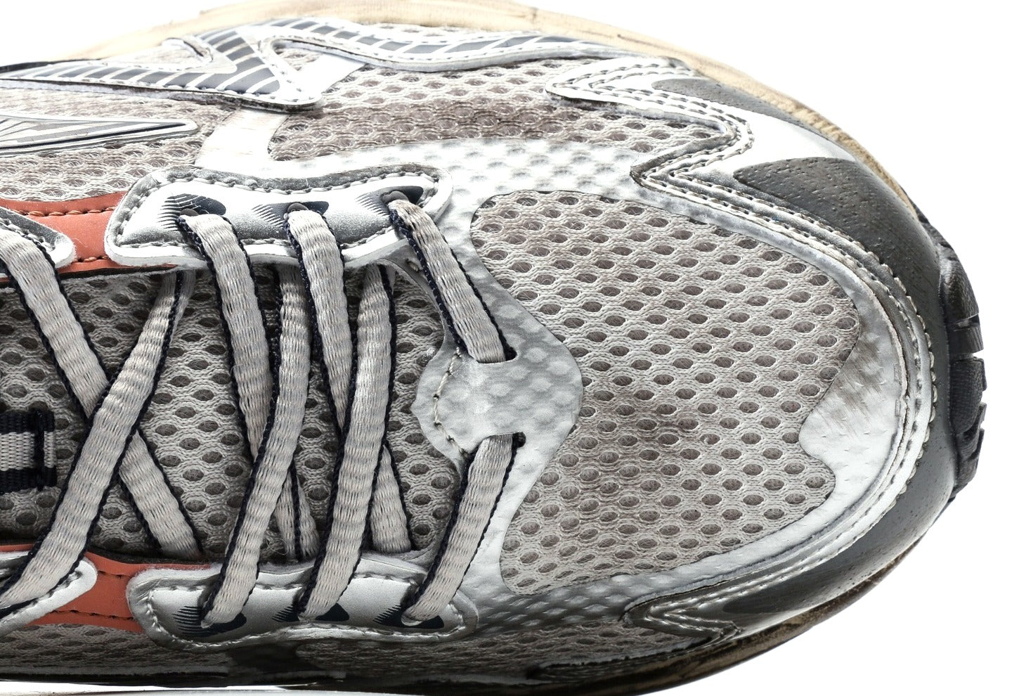 Mizuno Adventure "Silver Navy"