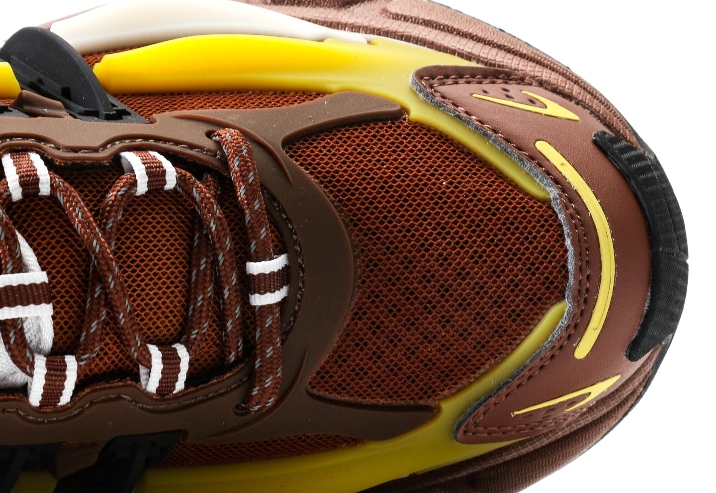Pharrell Williams x adidas Adistar Jellyfish “Auburn Timber”