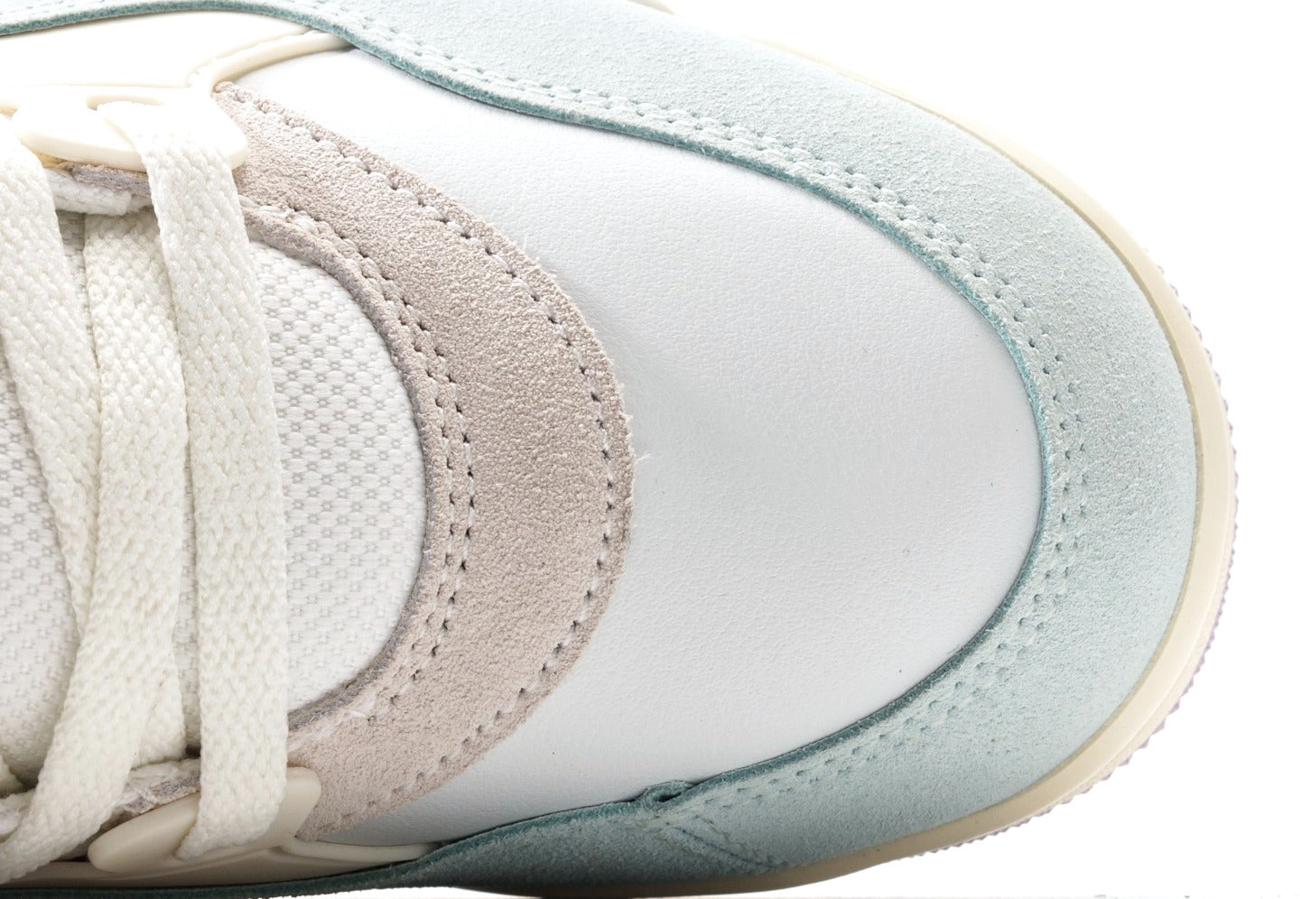 Air Jordan 4 RM "Easter"