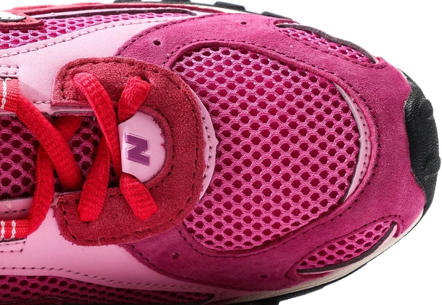 KITH x New Balance 204L Camelia Pink