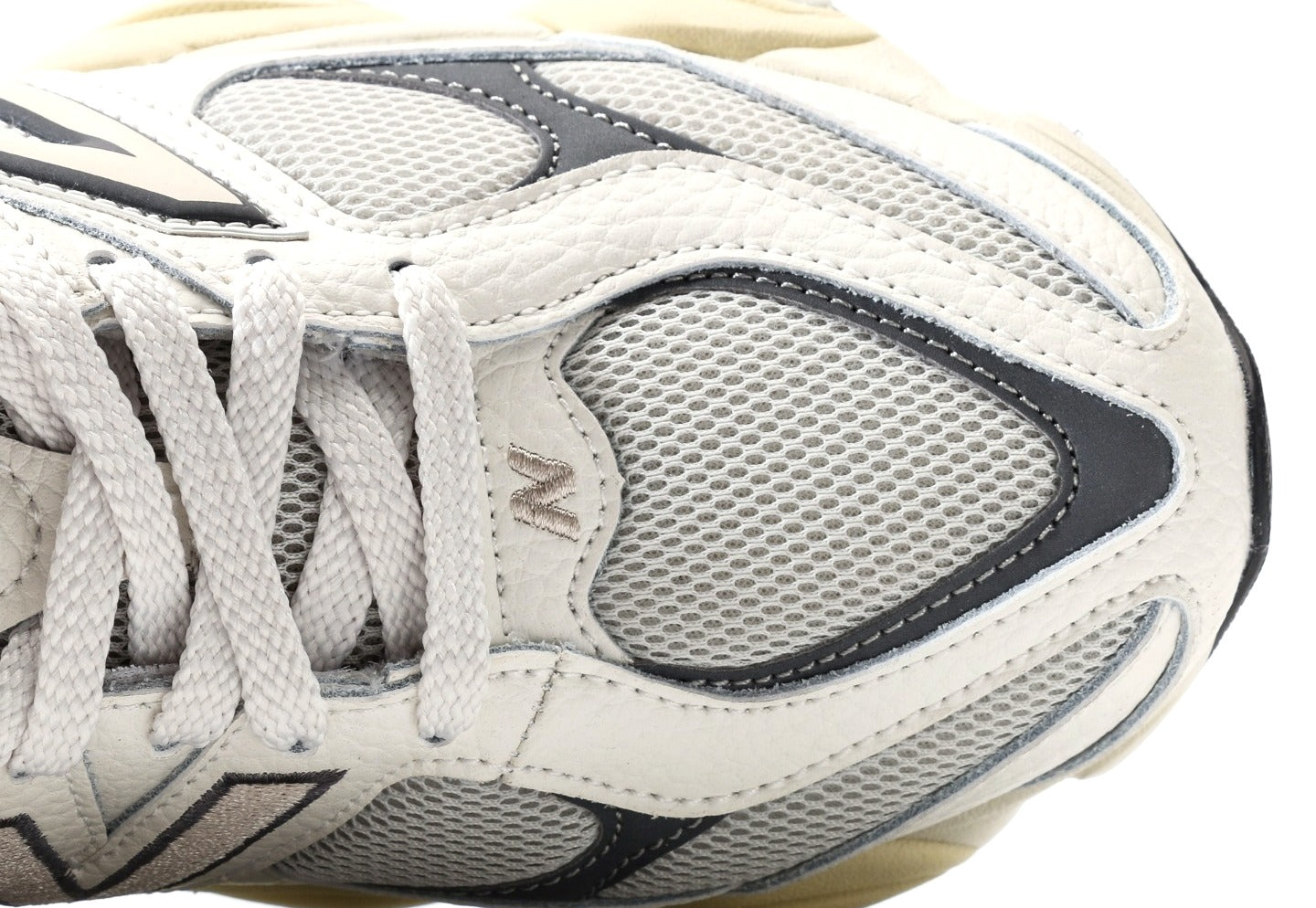 New Balance 9060 Sea Salt Castlerock