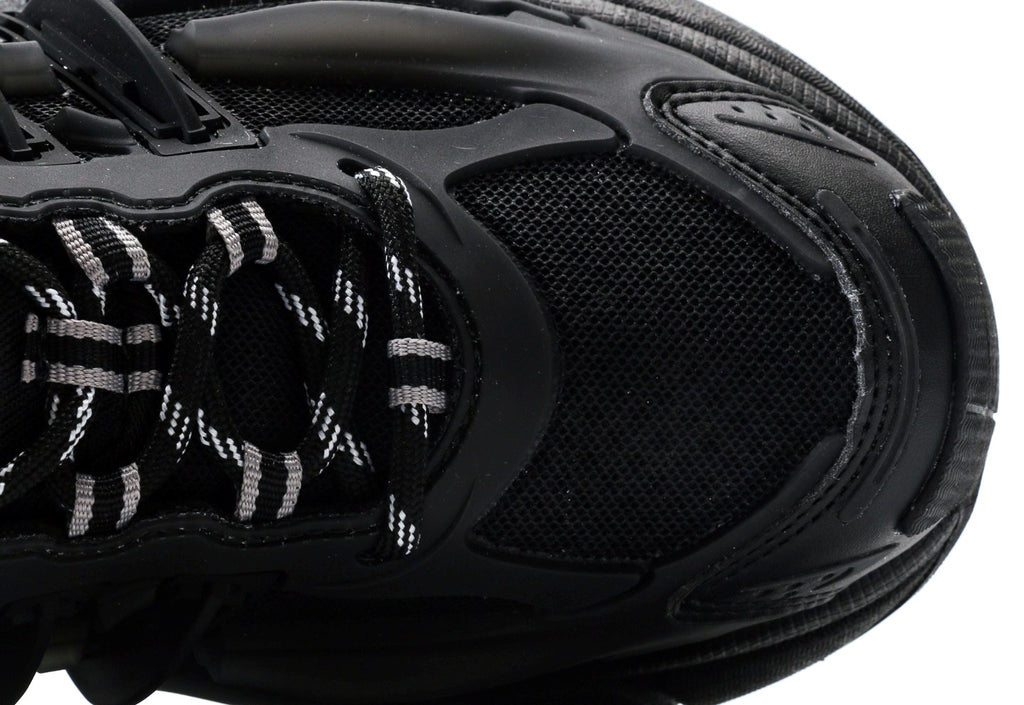 Pharrell Williams x adidas Adistar Jellyfish “Triple Black”