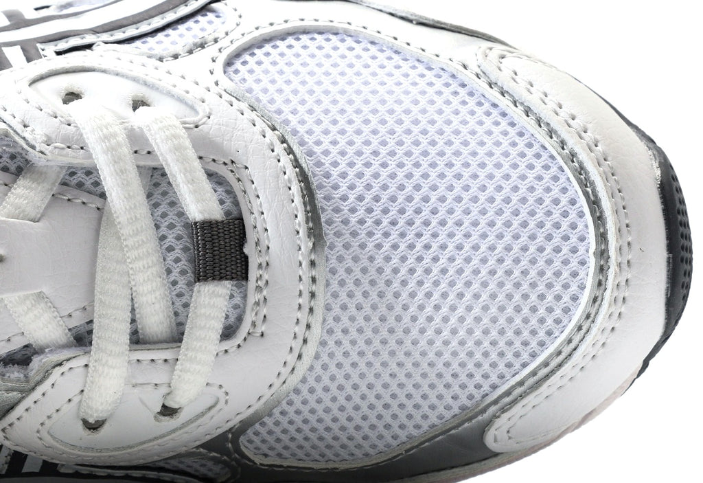 Gel-NYC White Carrier Grey
