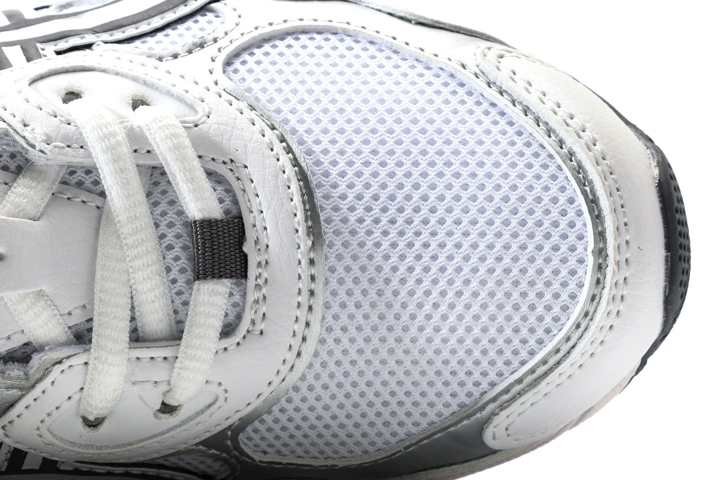 Gel-NYC White Carrier Grey
