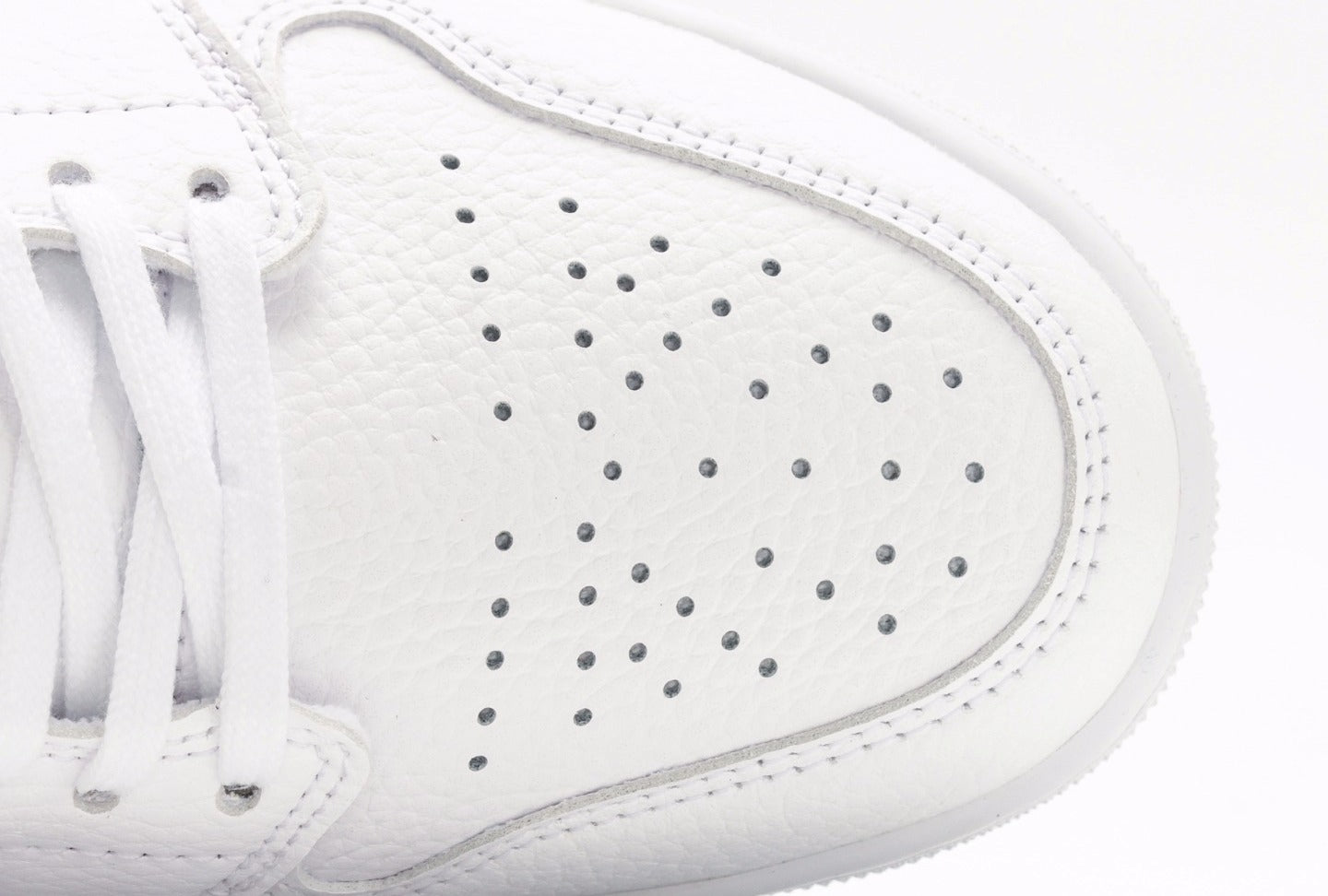 Air Jordan 1 Low SE White Metallic Silver