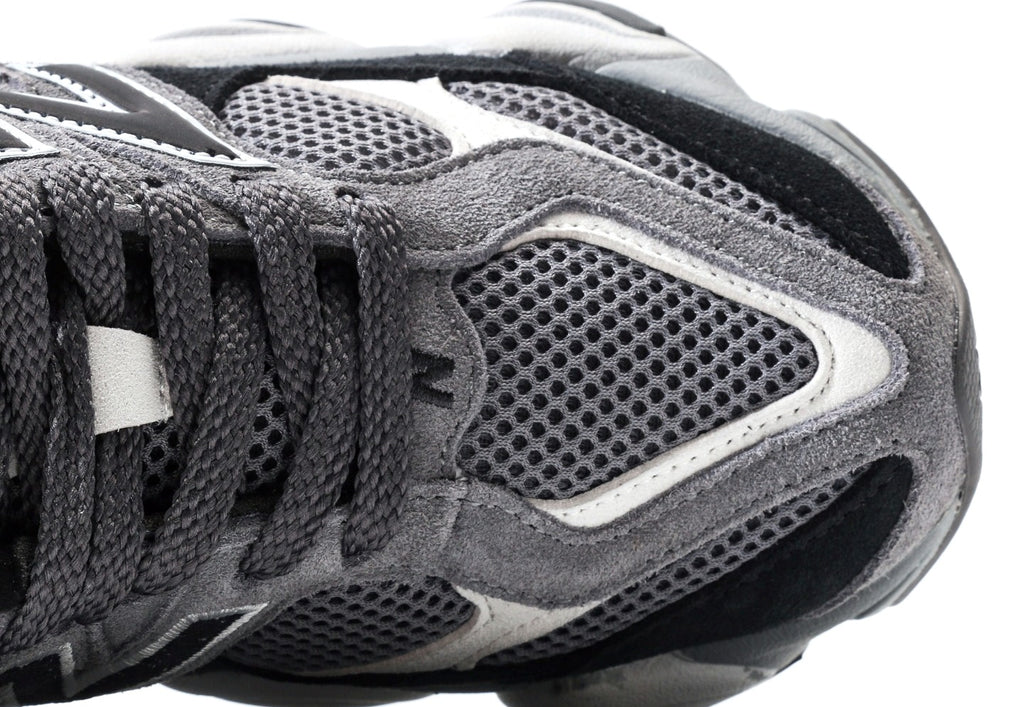 New Balance 9060 Black/Grey