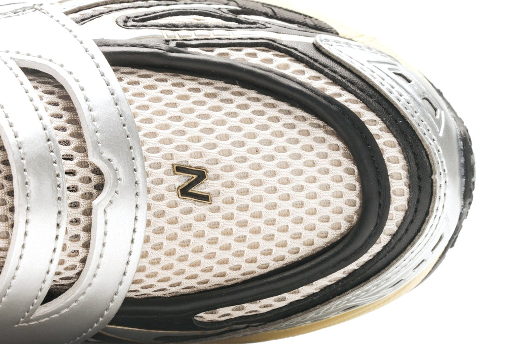 New Balance 1906L Silver Metallic Cream
