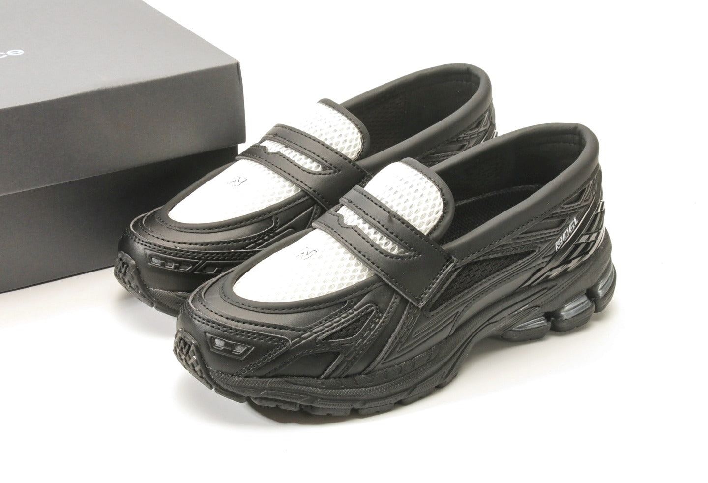 New Balance 1906L "Black Angora"