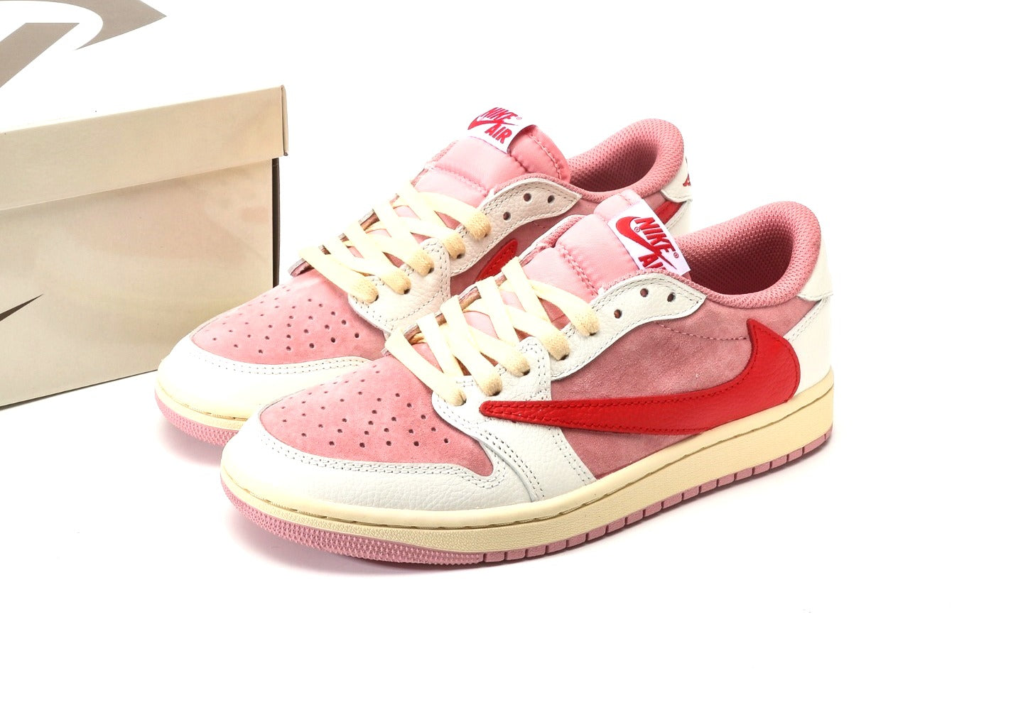 Travis Scott x Air Jordan 1 Low OG "Shy Pink"