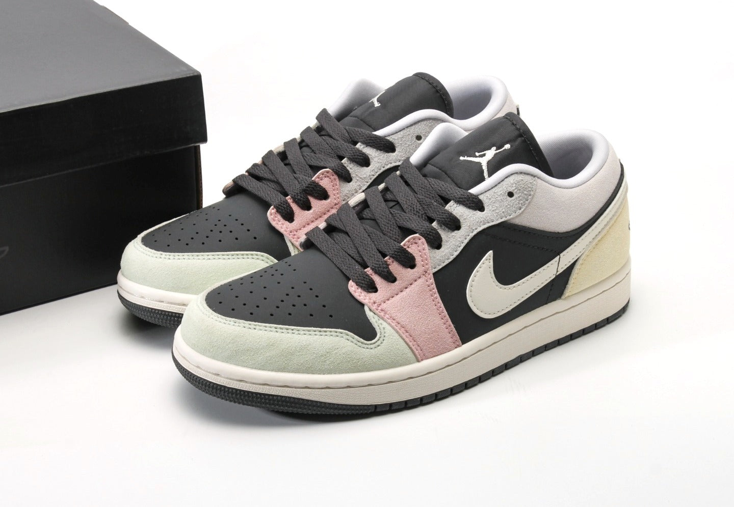 Air Jordan 1 Low Black Pastels