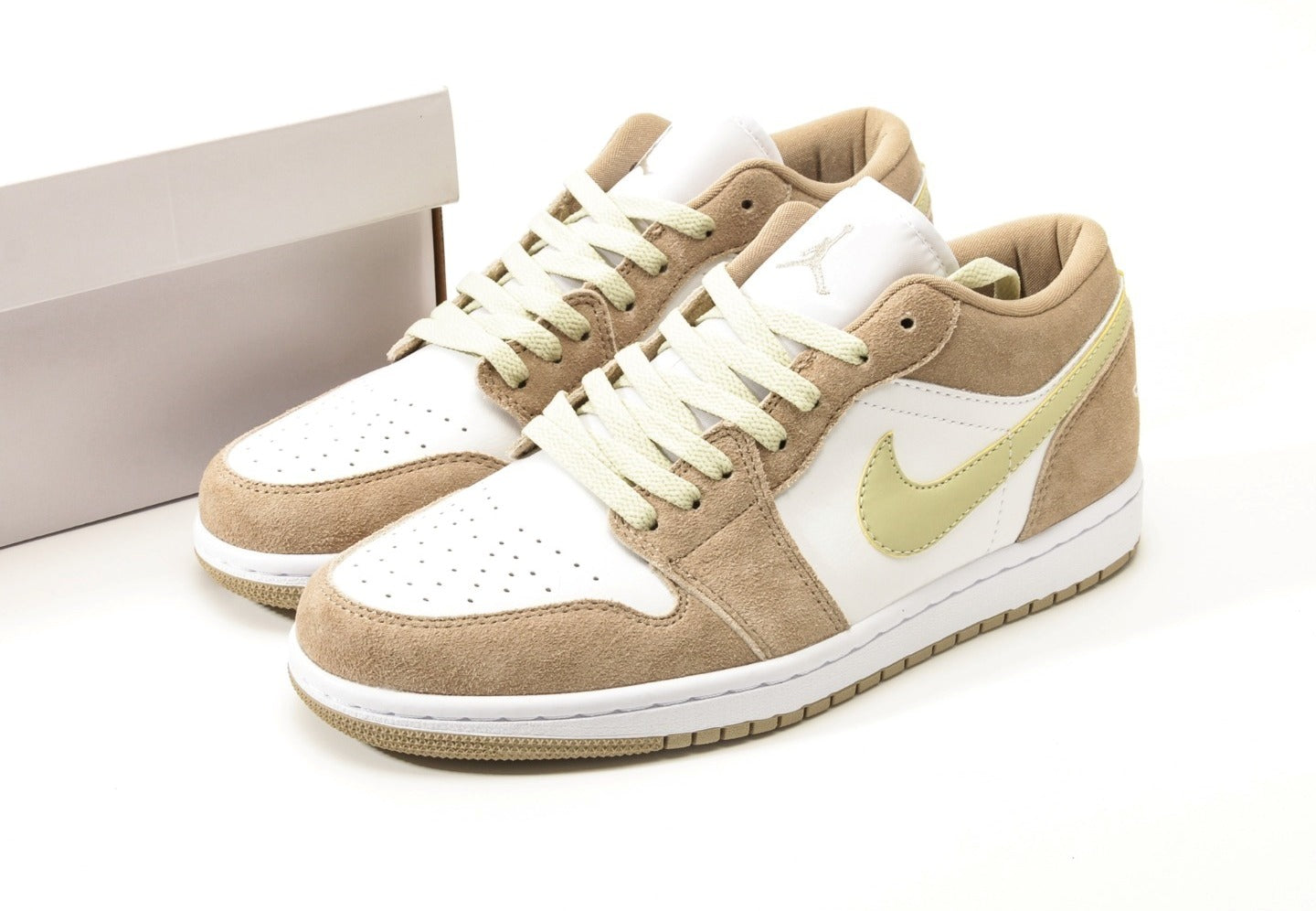 Air Jordan 1 Low "Khaki Olive Aura"