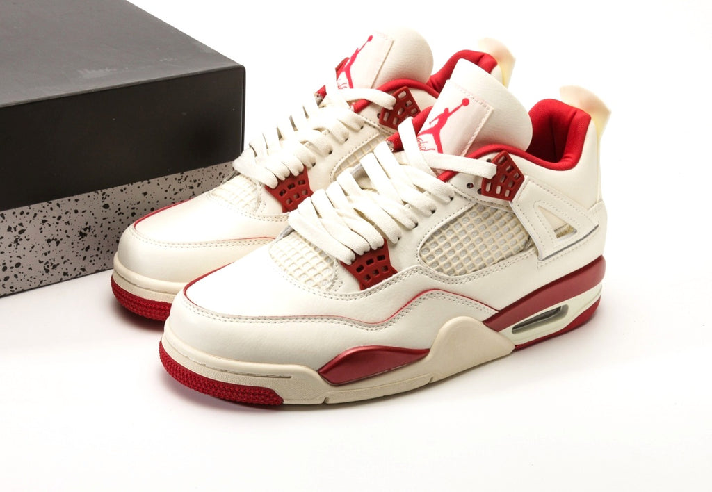 Air Jordan 4 "Sierra Red"