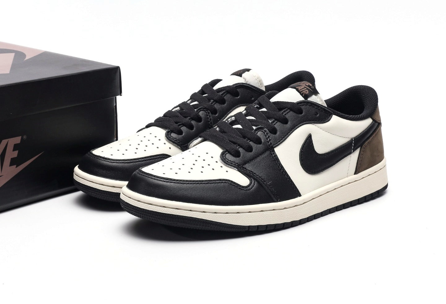 Air Jordan 1 Low OG Mocha Palomino ZZ