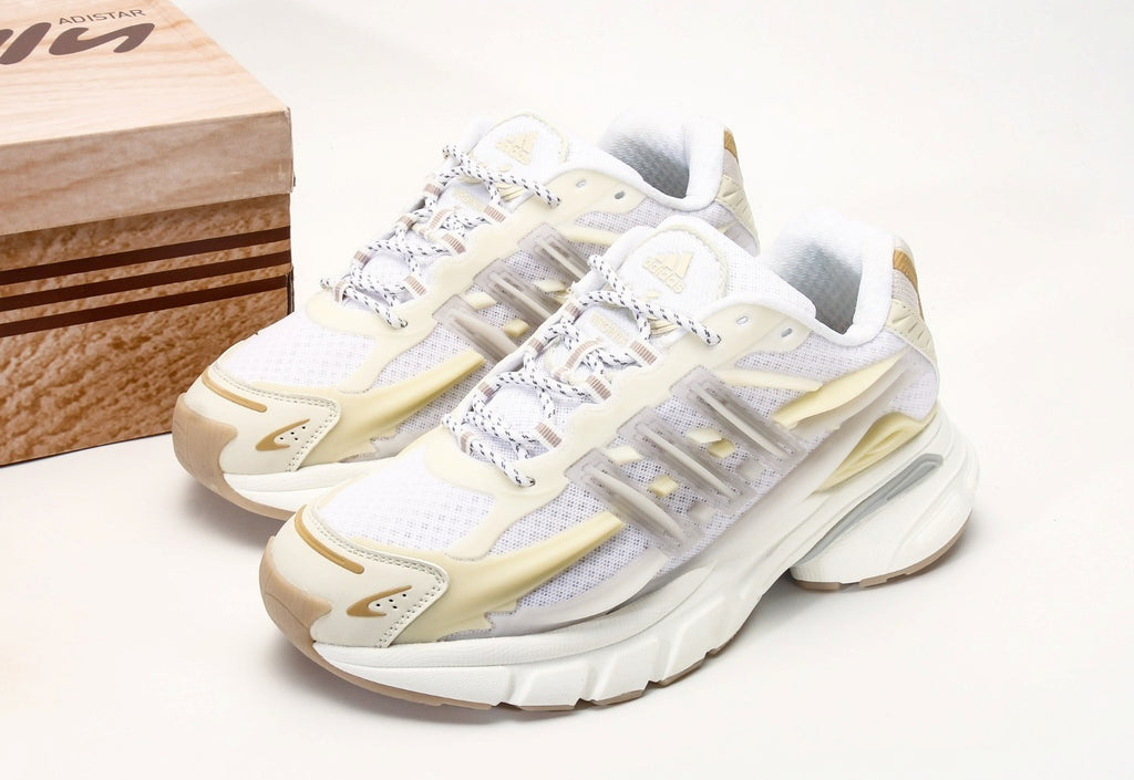 Pharrell Williams x adidas Adistar Jellyfish “Triple White”