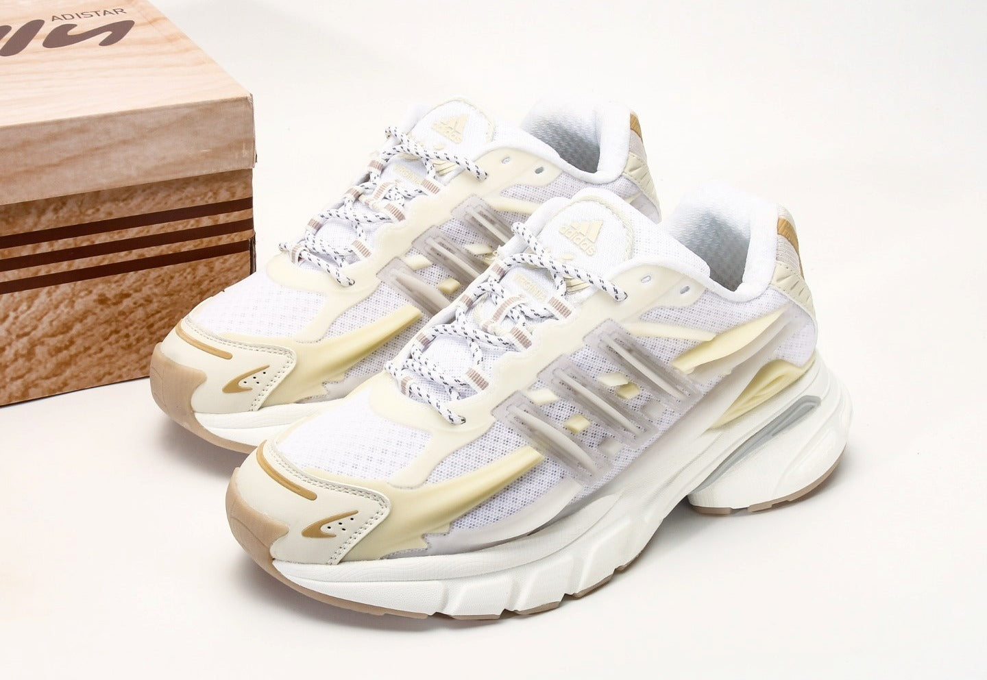 Pharrell Williams x adidas Adistar Jellyfish “Triple White”