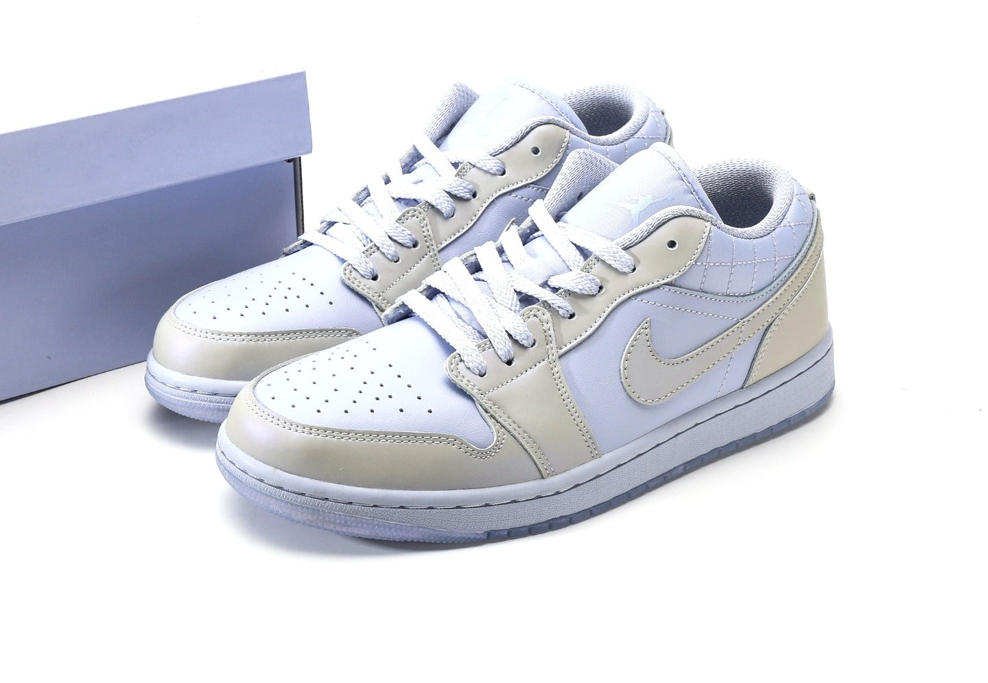 Air Jordan 1 Low "Pearlized"