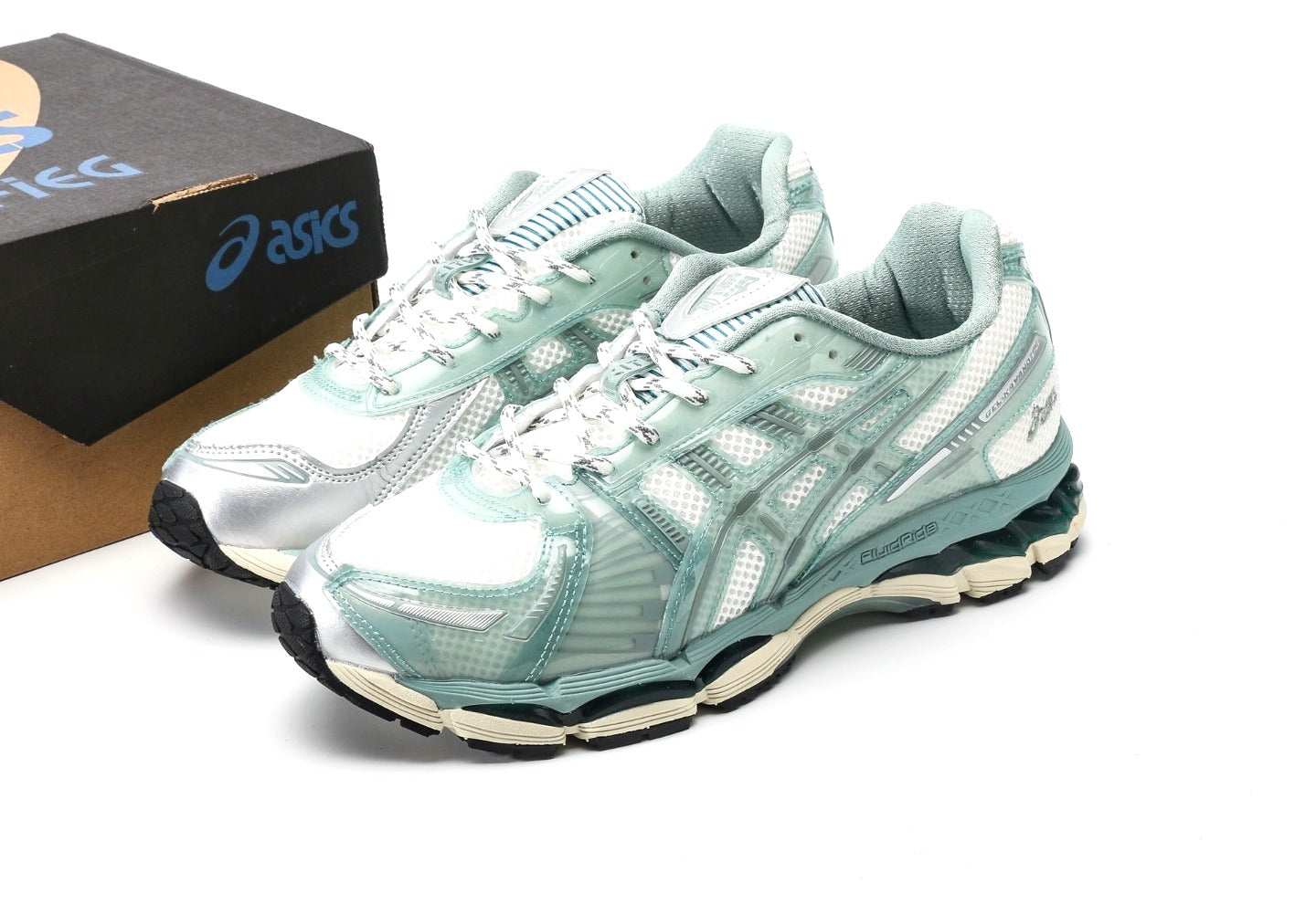 KITH Ronnie Fieg × Gel-Kayano 12.1