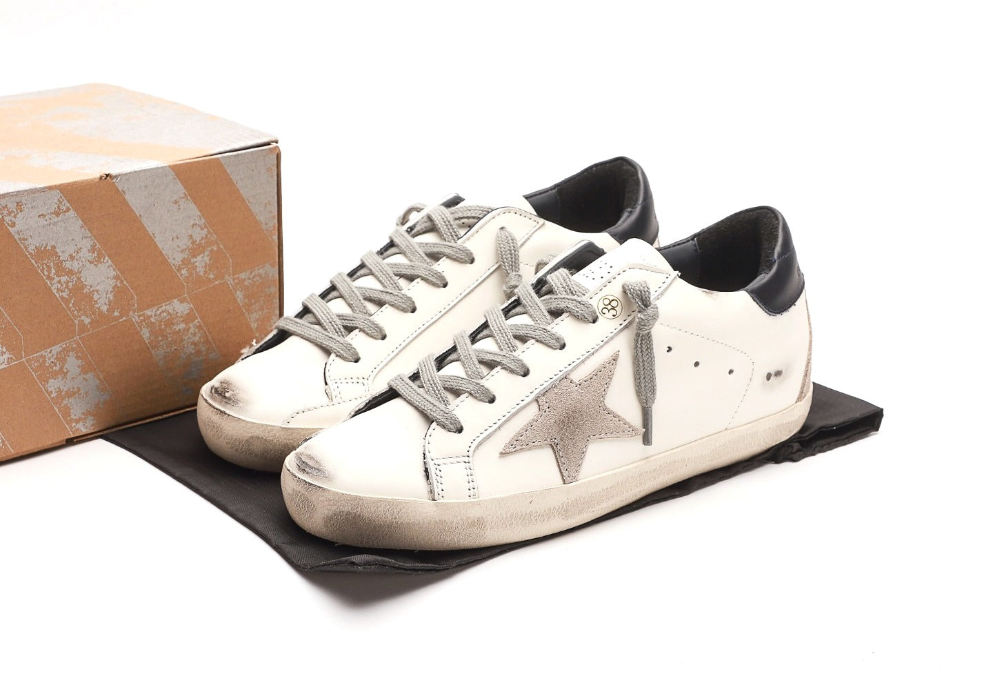 Golden Goose Super-Star