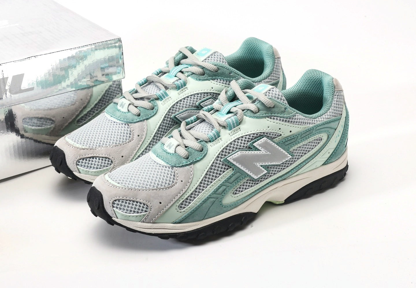 Kith x New Balance 204L Bluebell