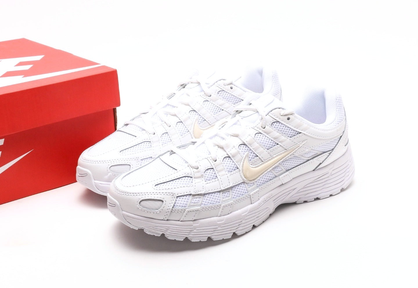 P-6000 Triple White