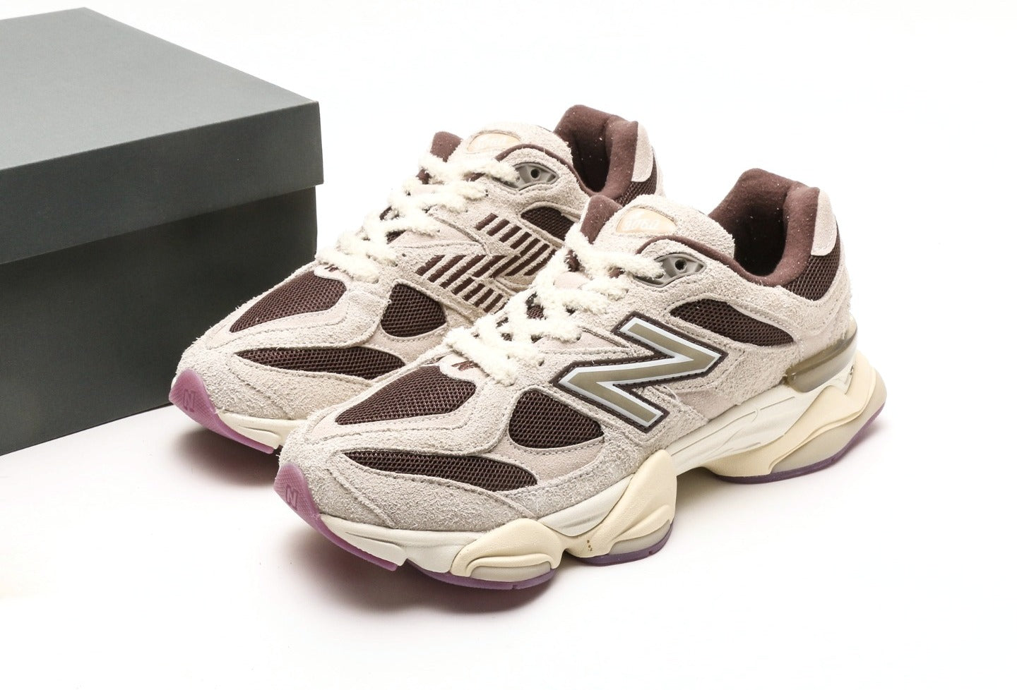 Sydney's Signature x New Balance 9060 Linen