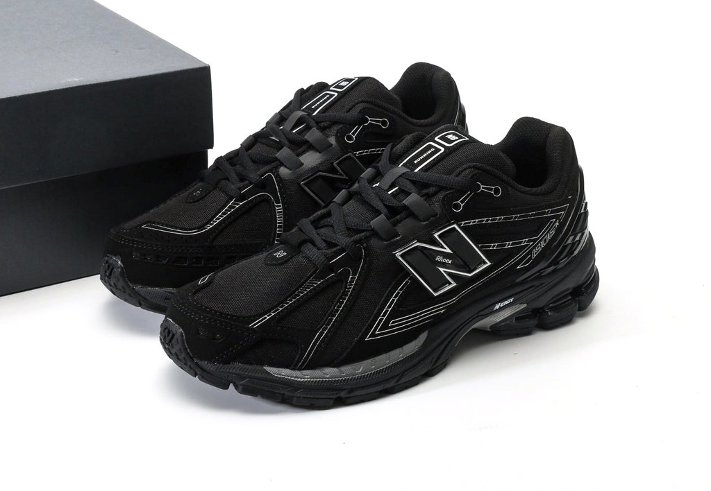 New Balance 1906R Triple Black