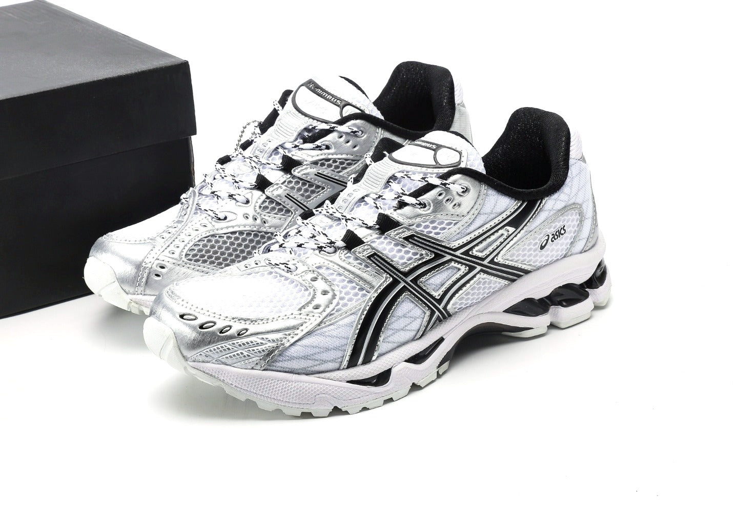 Gel Nimbus 10.1 "White Black"