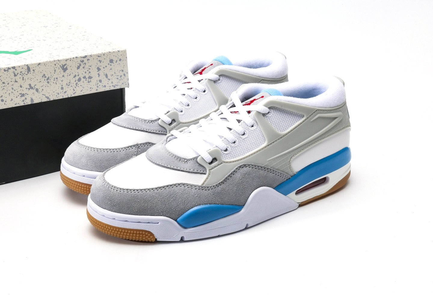Air Jordan 4 RM University Blue