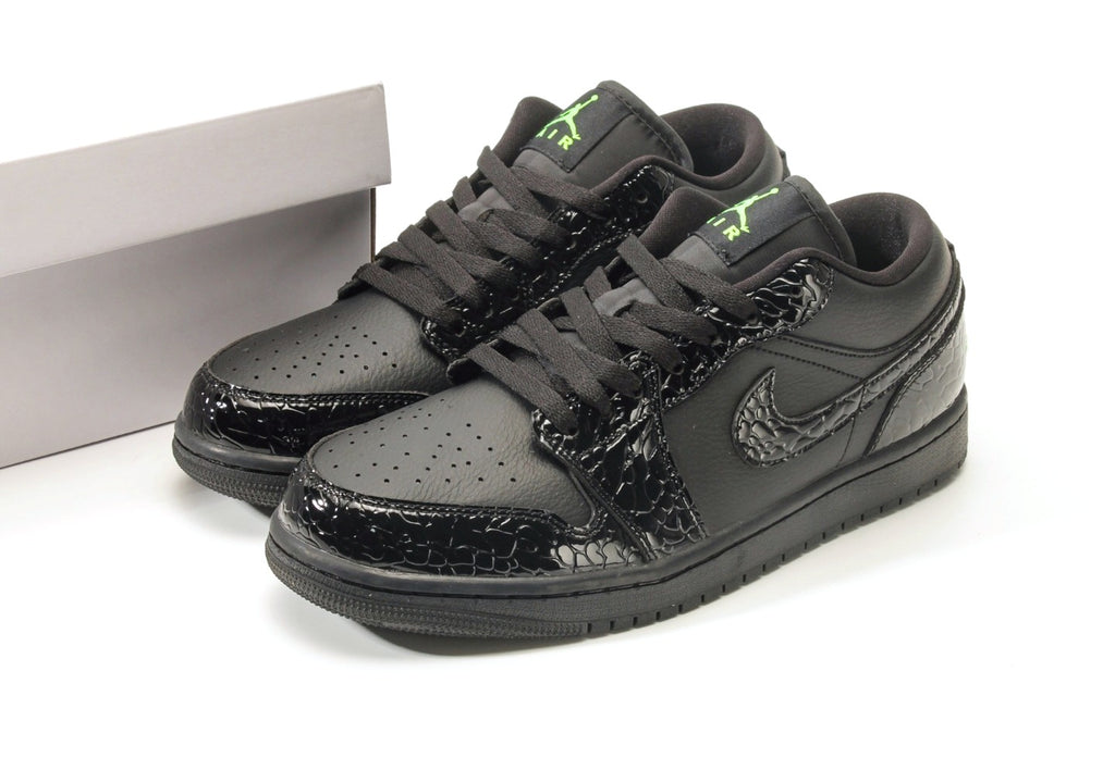 Air Jordan 1 Low Black Scream Green