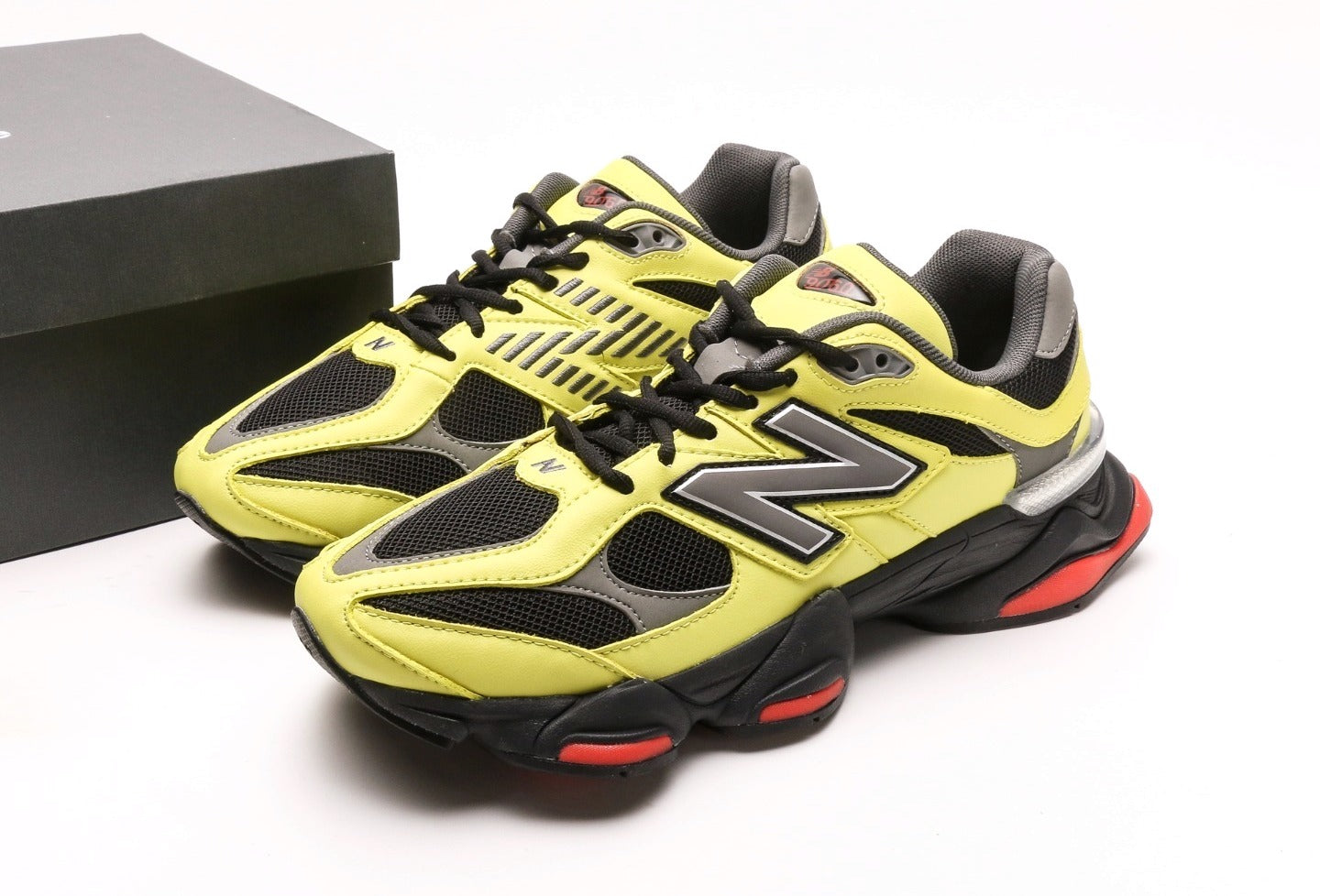 New Balance 9060 Tea Tree