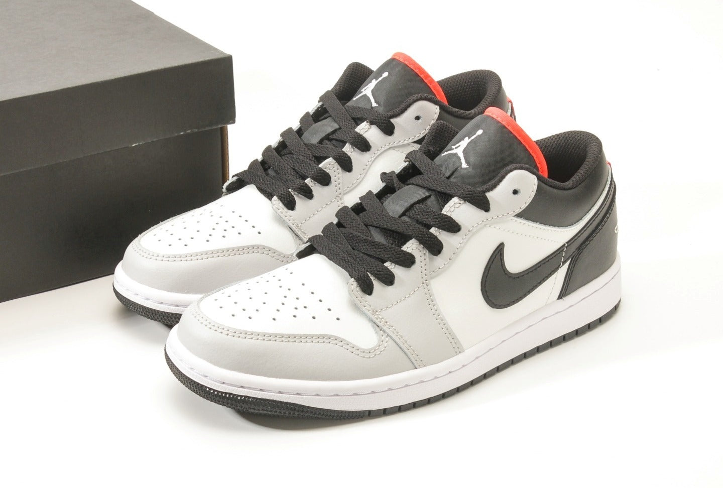 Air Jordan 1 Low "Neutral Grey"