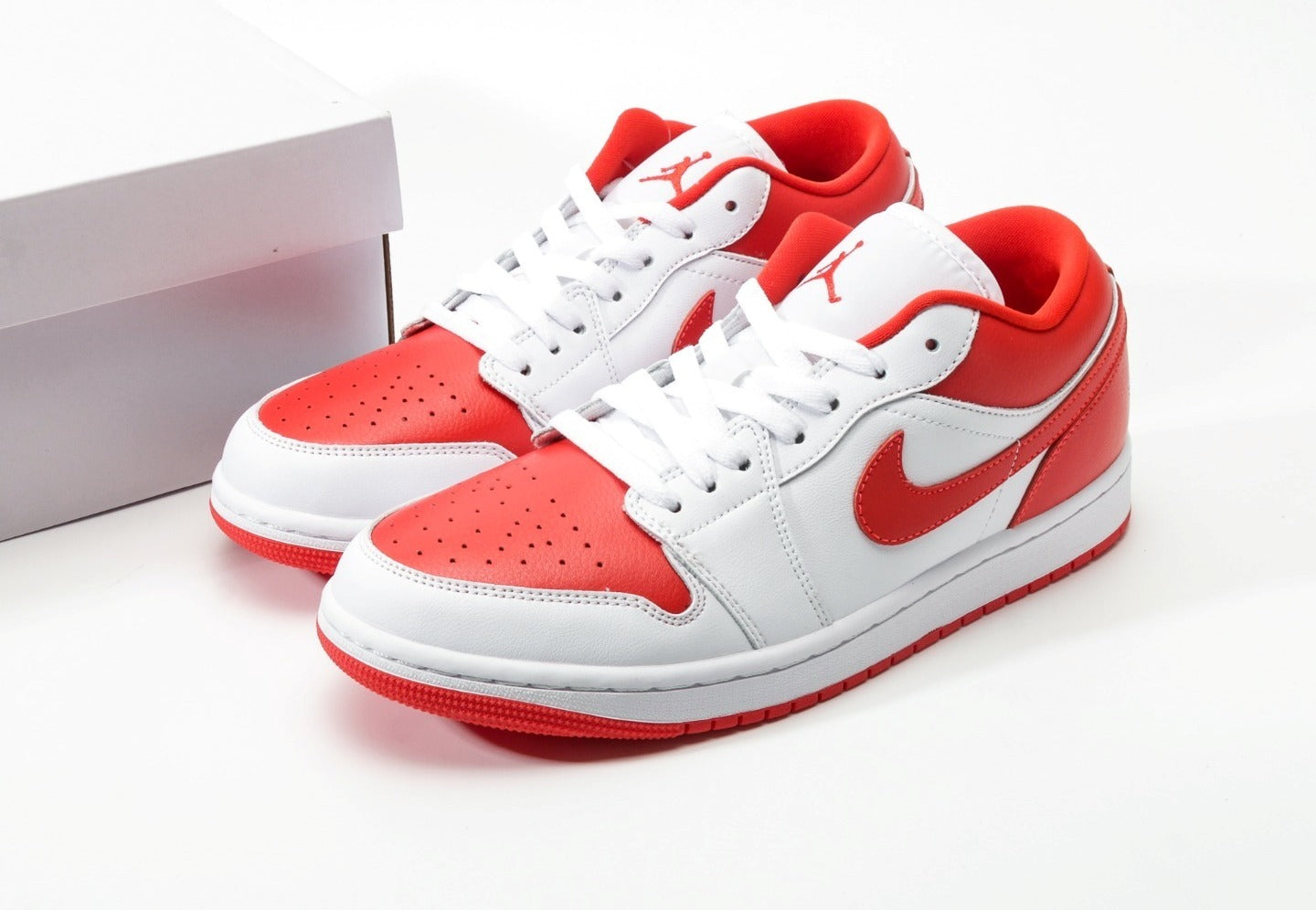 Air Jordan 1 Low White Chile Red