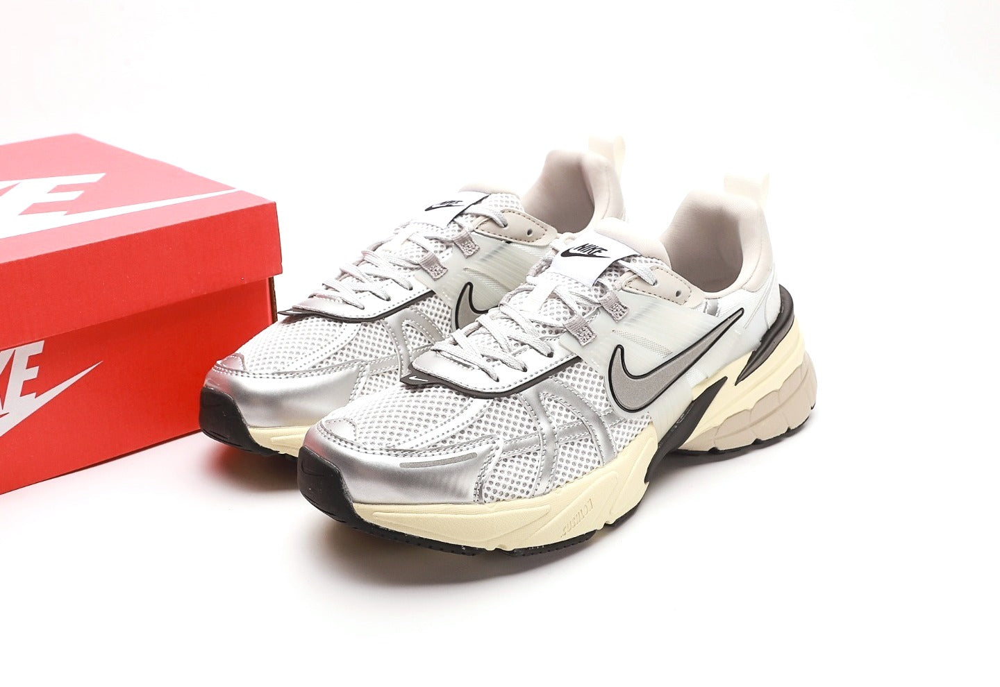 V2K Run "Summit White"