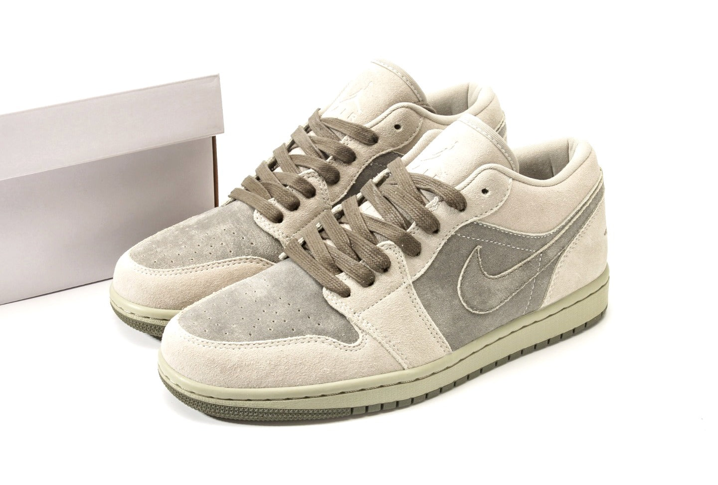 Air Jordan 1 Low "Spruce Fog/Jade Stone"