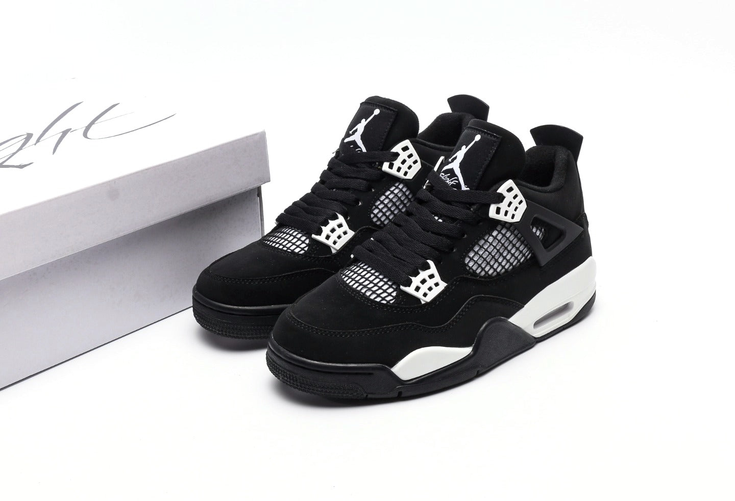 Air Jordan 4 White Thunder