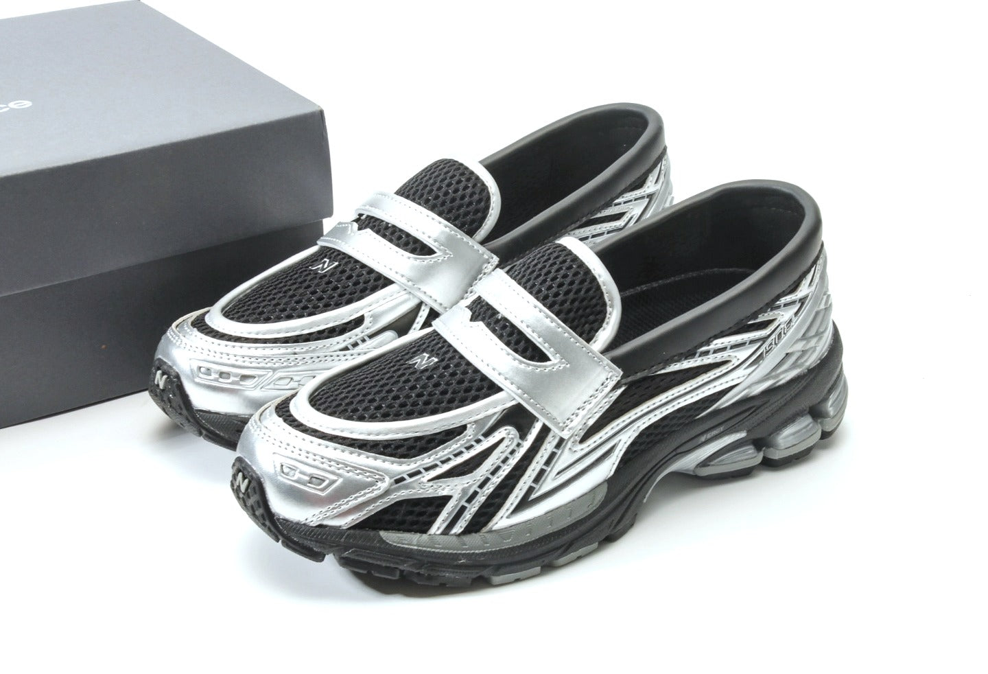 New Balance 1906L Silver Metallic Black