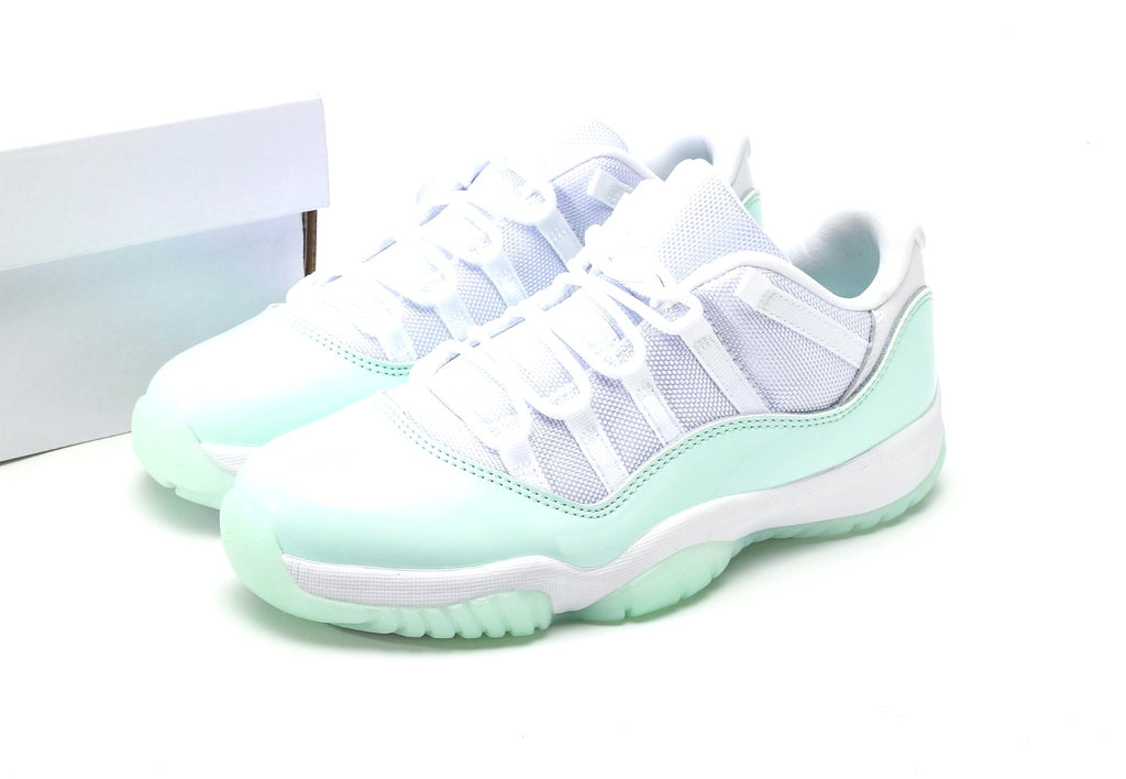 Air Jordan 11 Low "Igloo" [PK GOD]