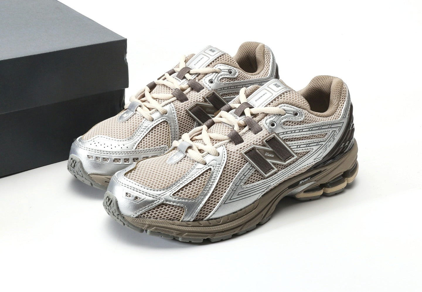 New Balance 1906R "Silver Tan"