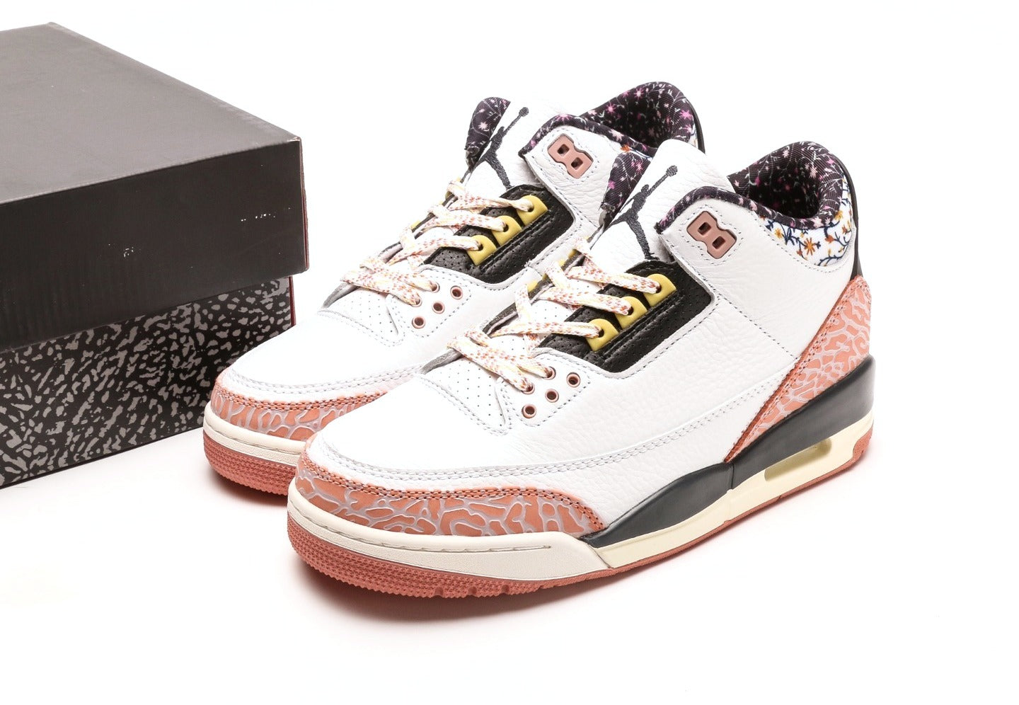 Air Jordan 3 GS "Red Stardust"