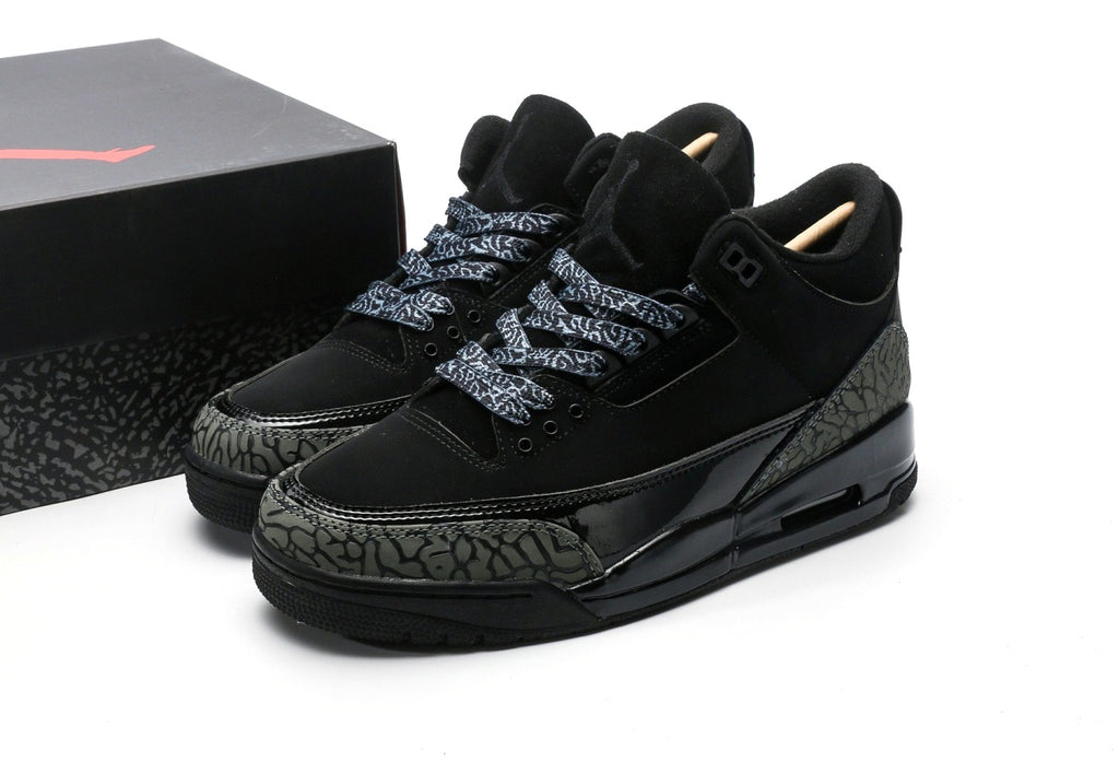 Air Jordan 3 Retro "Black Cat"