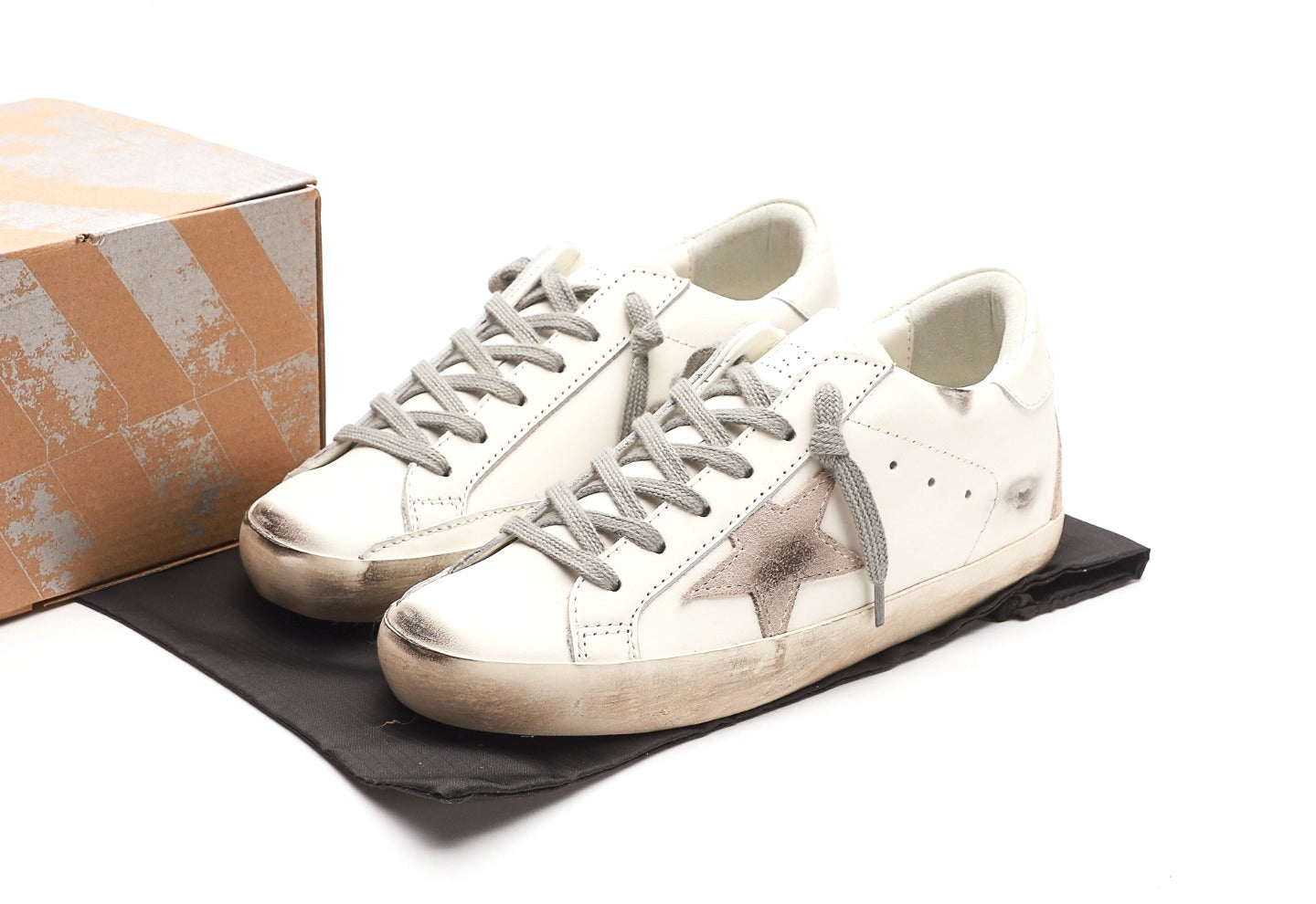 Golden Goose Super-Star