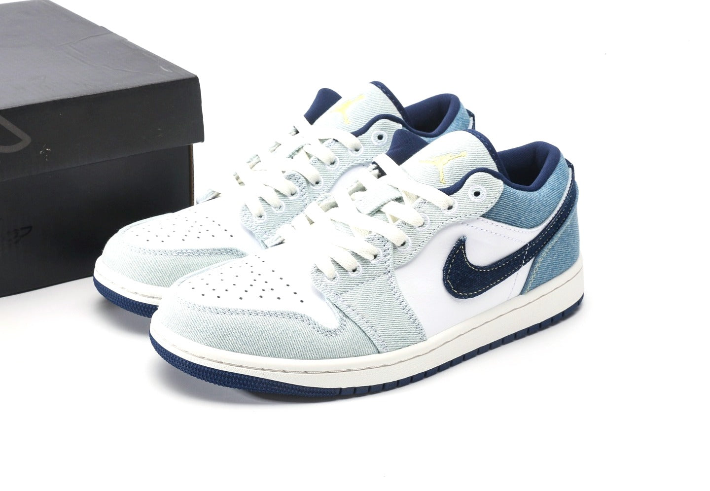 Air Jordan 1 Low "Denim"