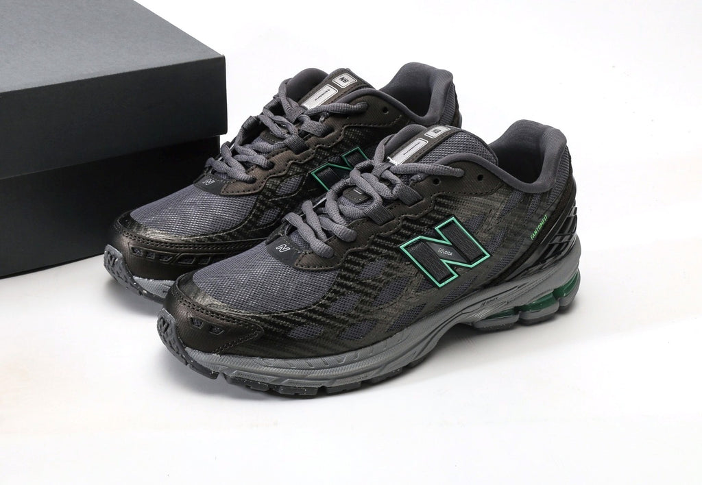 New Balance 1906W "BLACK METALLIC"